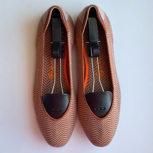 Rothy’s Squares in Camel Herringbone Merino Wool